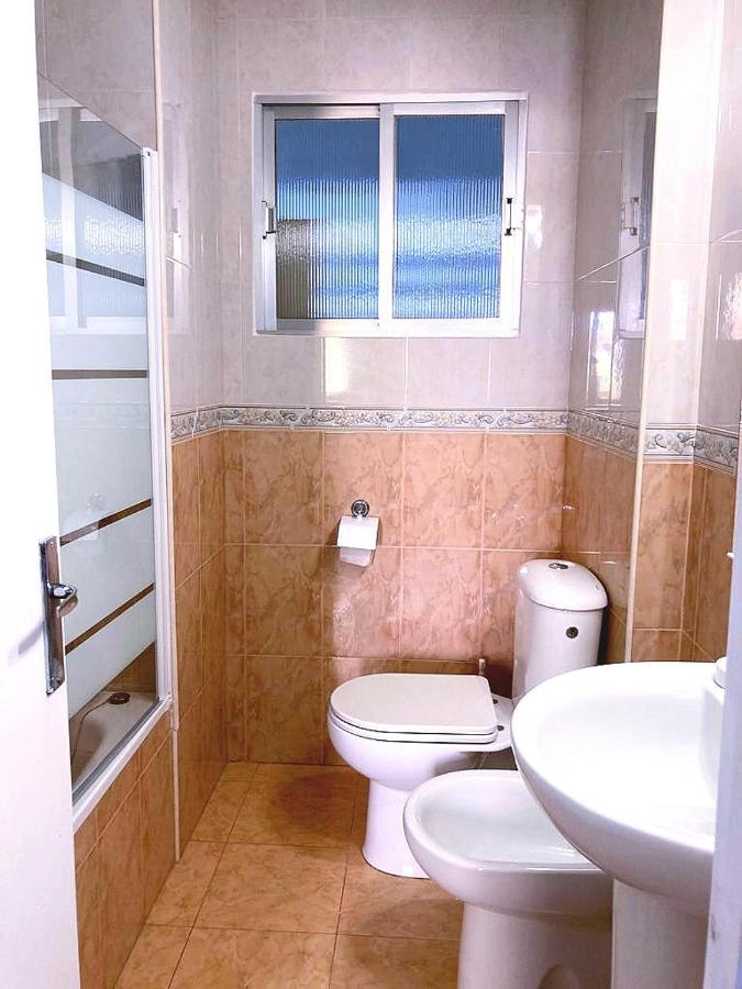 Practico Apartamento A 5 Min Andando De Gibraltar Y El Centro, Frente Al Mar La Linea de la Concepcion Ngoại thất bức ảnh